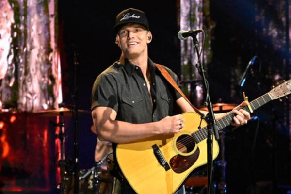 Parker McCollum says he's performing a "big ol' hit" at the ACM Awards