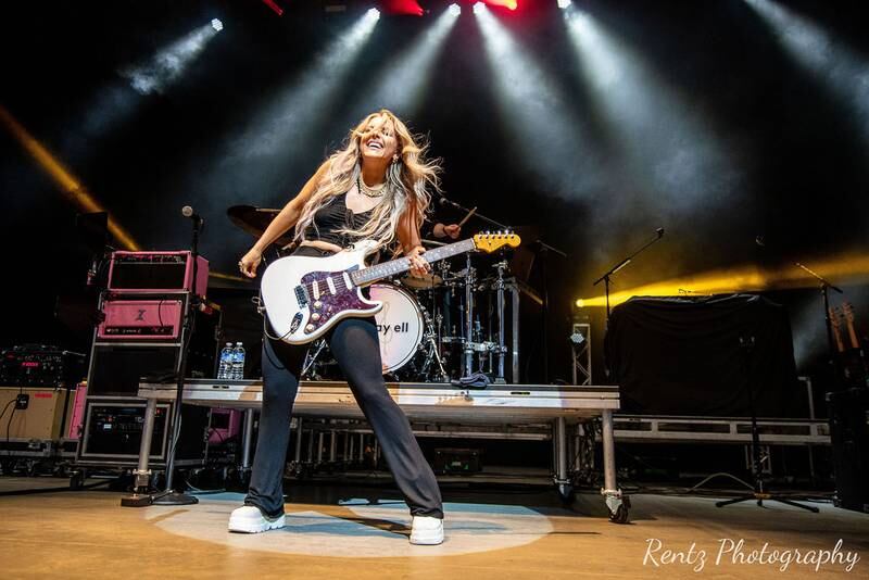 Check out the photos from our 32nd Birthday Bash Concert at the Rose Music Center with Lee Brice and Lindsay Ell on August 13th, 2021
