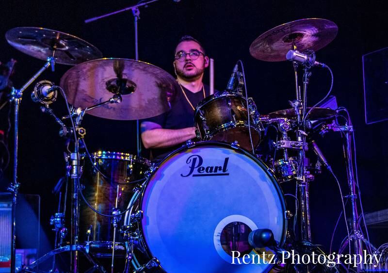 Check out the photos from Frank Ray's concert at Bogart's in Cincinnati on Thursday, March 24th, 2022.