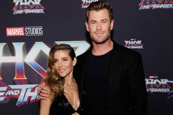 Chris Hemsworth turns 'Thor' premiere into family date night with wife and kids