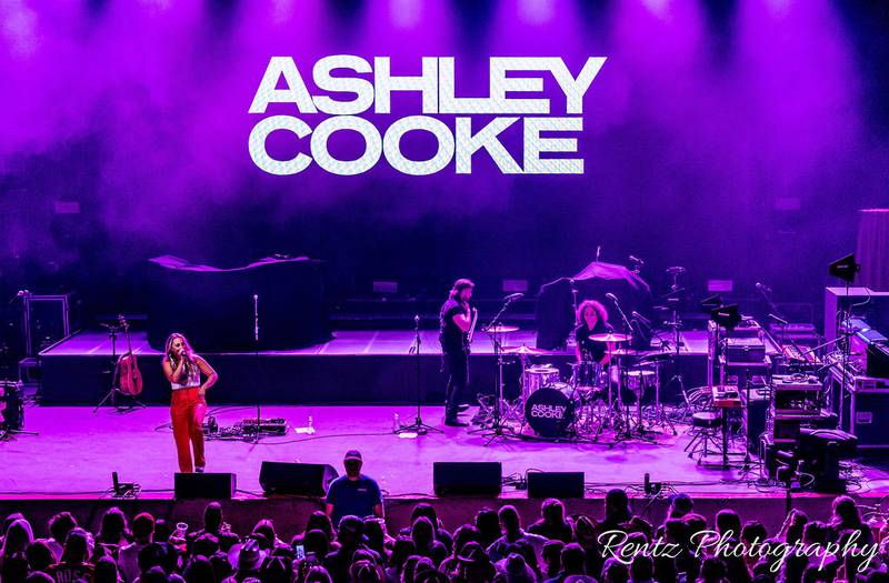 Check the photos from Brett Young, Morgan Evans, & Ashley Cooke's concert at KEMBA LIVE! in Columbus on Thursday, March 30th, 2023