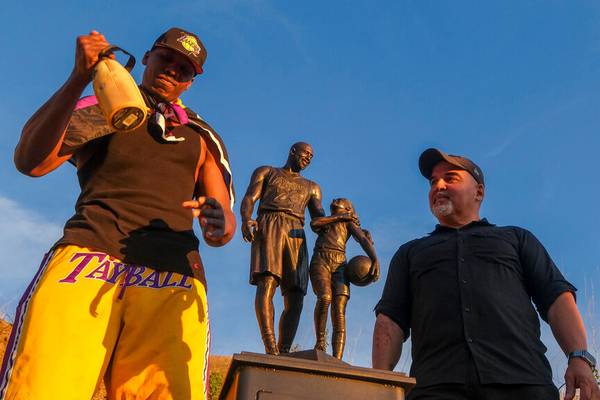 Kobe Bryant, Gianna Bryant statue unveiled near crash site