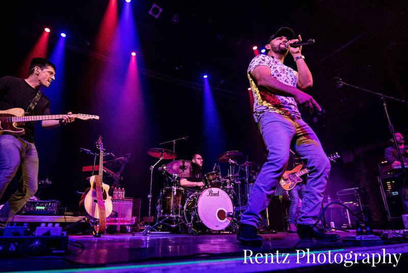 Check out the photos from Frank Ray's concert at Bogart's in Cincinnati on Thursday, March 24th, 2022.